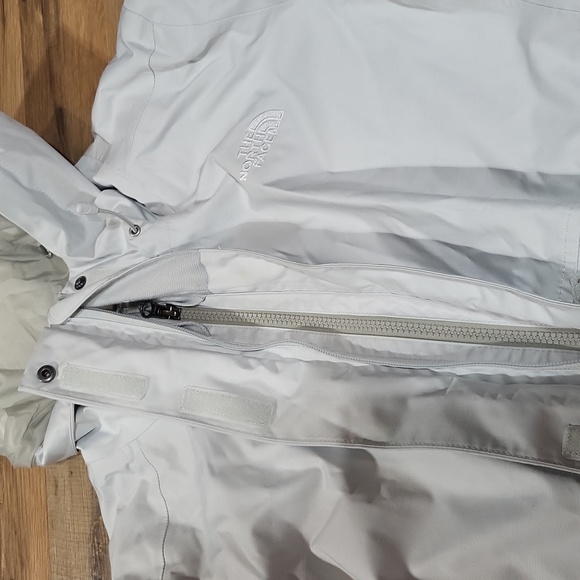 THE NORTH FACE Off White Monarch Insulated Triclimate Jacket-OUTER JACKET ONLY - Picture 5 of 16